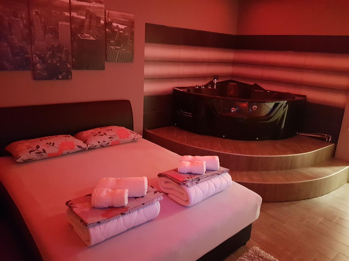 Ceca Apartman Ni Εξωτερικό φωτογραφία
